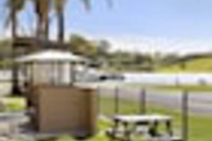 Property Grounds 38 of 42