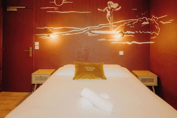 Room 33 of 79
