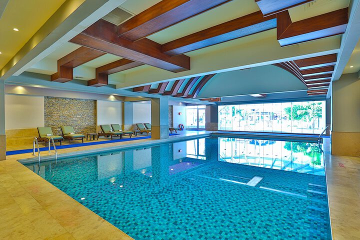 Pool 23 of 60