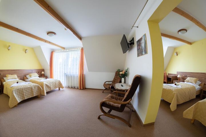 Room 15 of 52