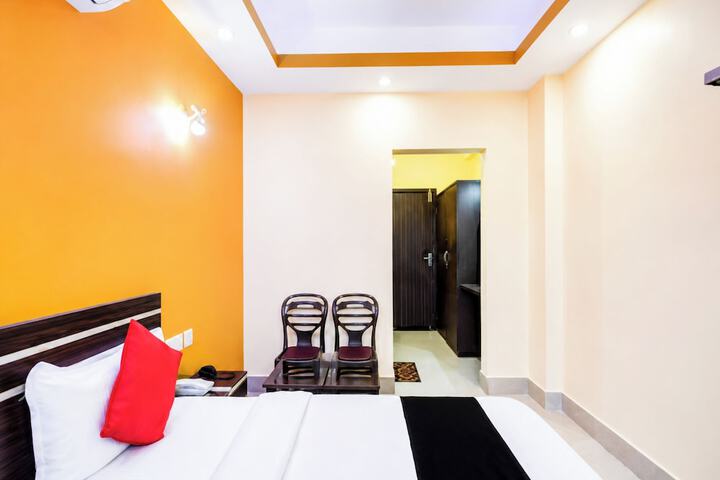Room 5 of 15