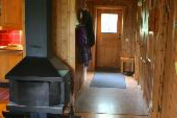 Room 10 of 12
