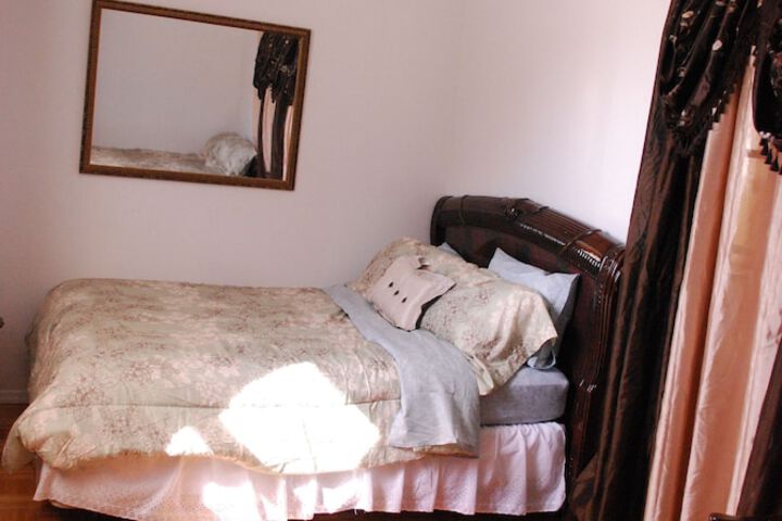 Room 28 of 35