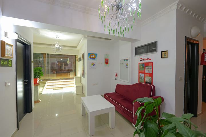 Ballroom/Hall 103 of 119