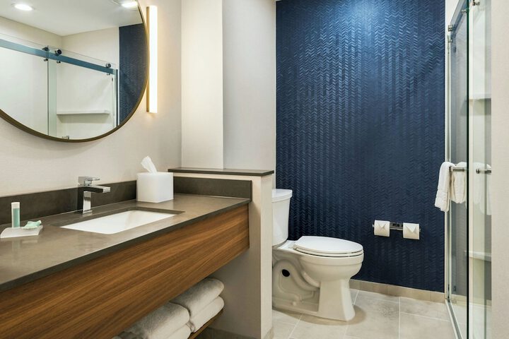 Room 15 of 24