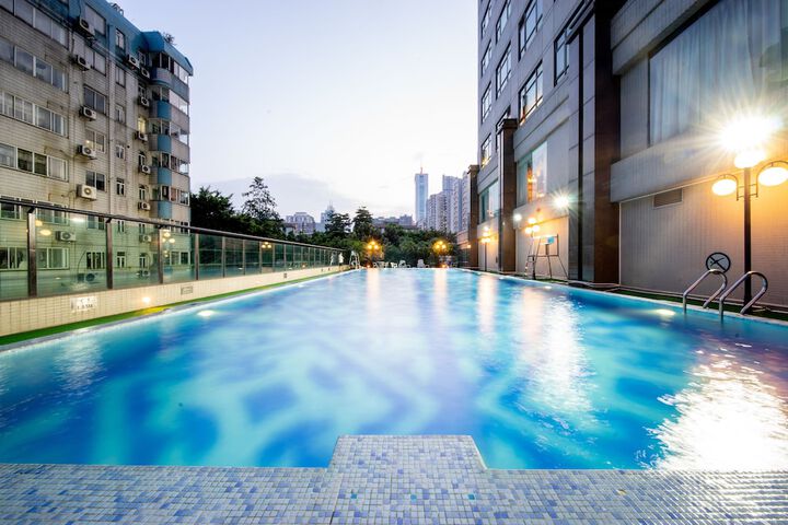Pool 94 of 163