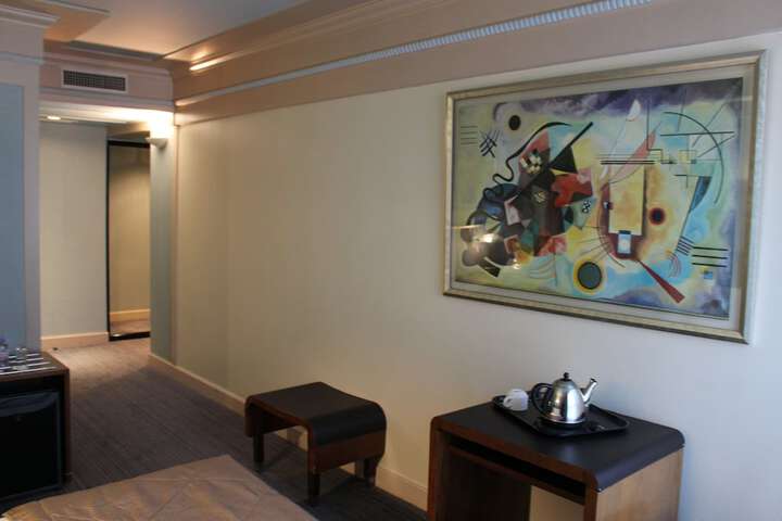 Room amenity
