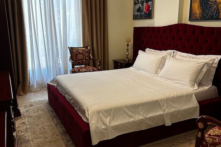 Room 12 of 64