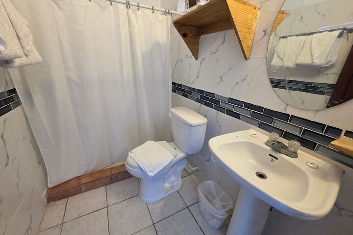 Room 205 of 266