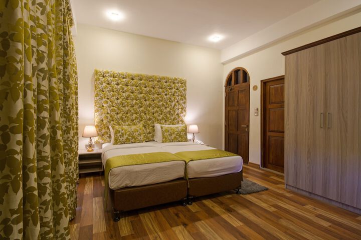 Room 13 of 85