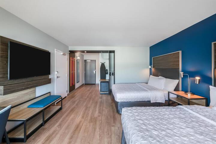 Room 35 of 51