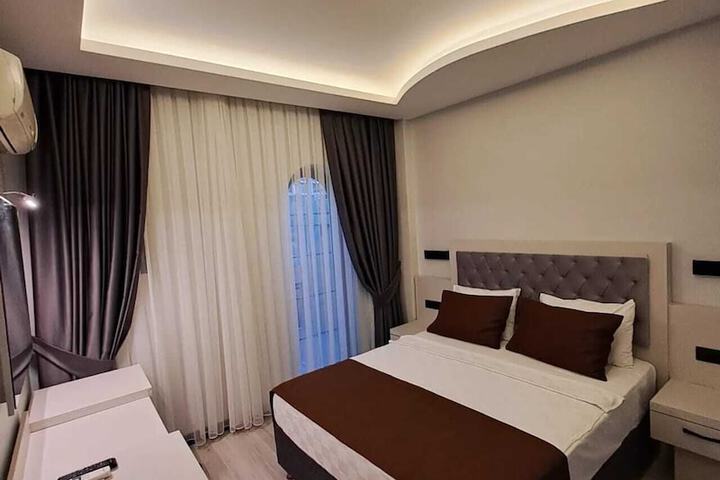 Room 14 of 53