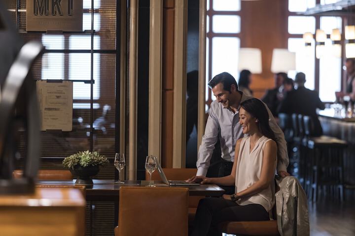 Lobby lounge