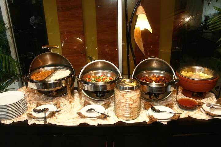 Breakfast/Coffee Service 30 of 43