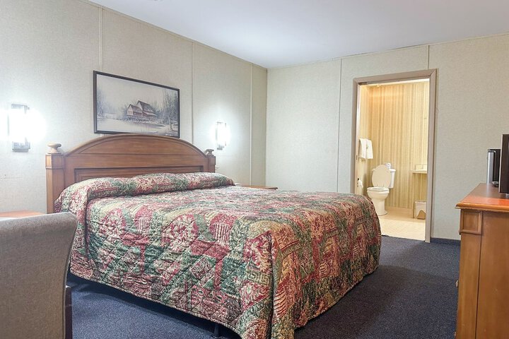 Room 27 of 95