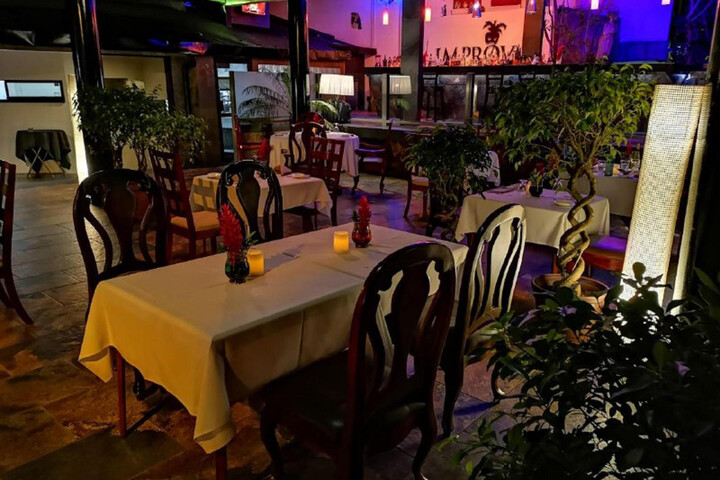 Dining 58 of 178