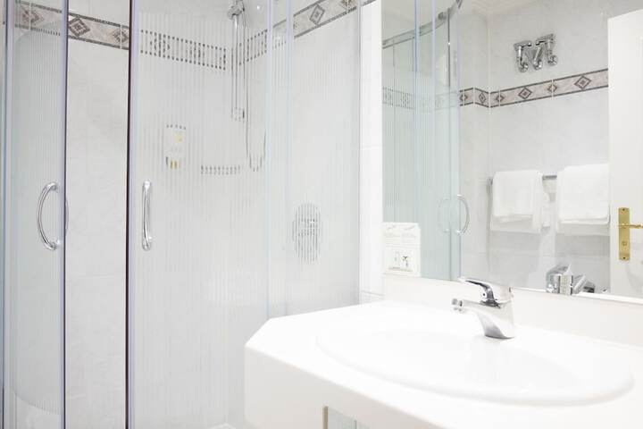 Bath Interior