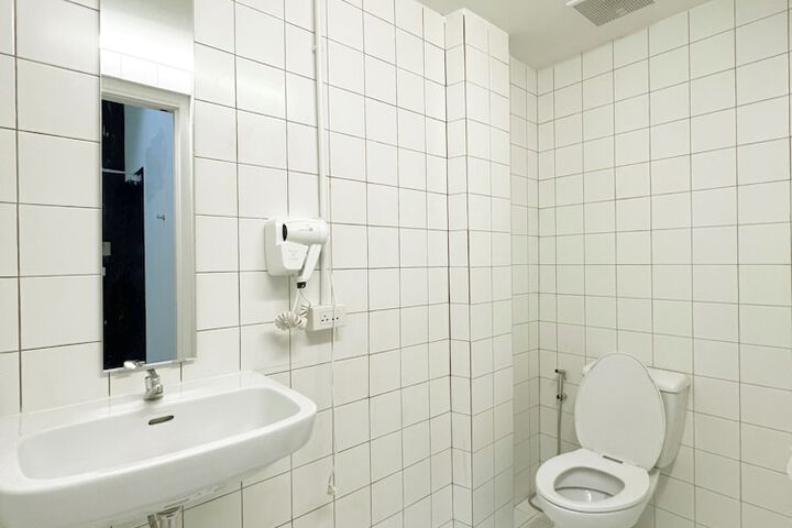 Room 16 of 41