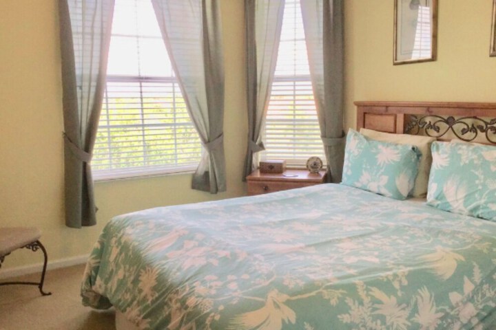 Room 18 of 43