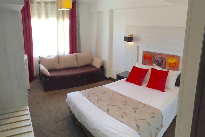 Victoria Hotel