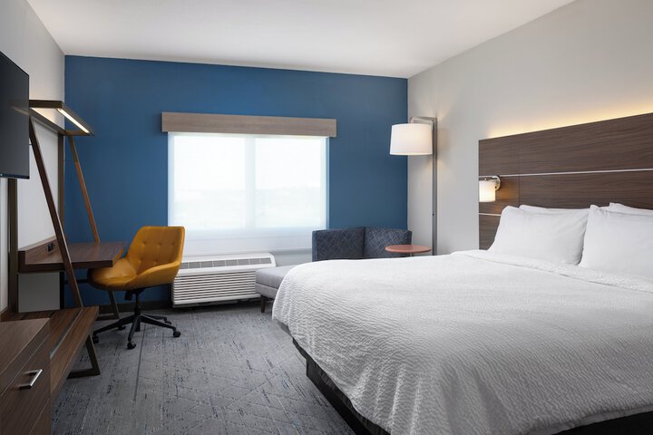 Room 16 of 71