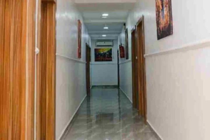Ballroom/Hall 9 of 11