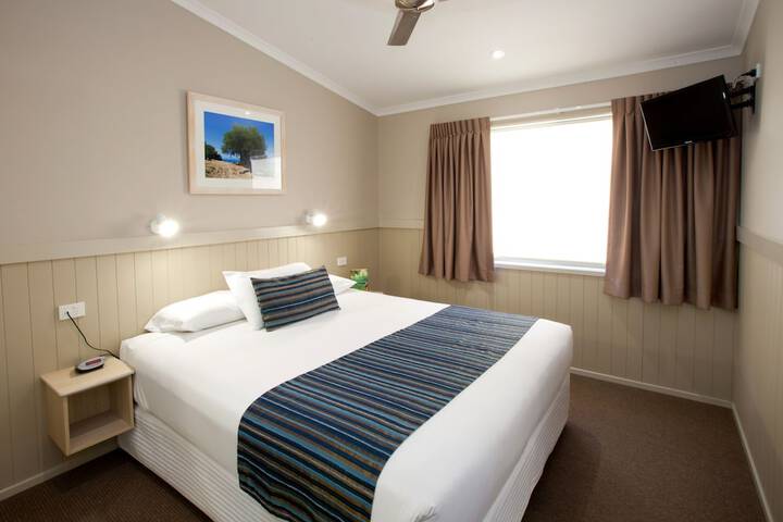 Room 4 of 147