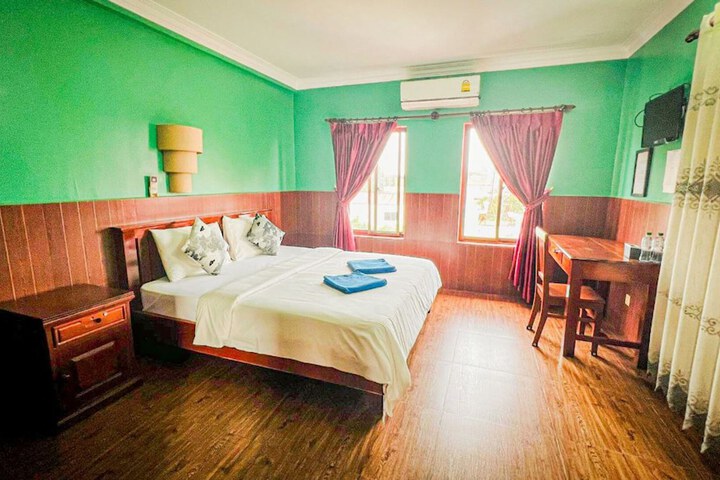 Room 16 of 39