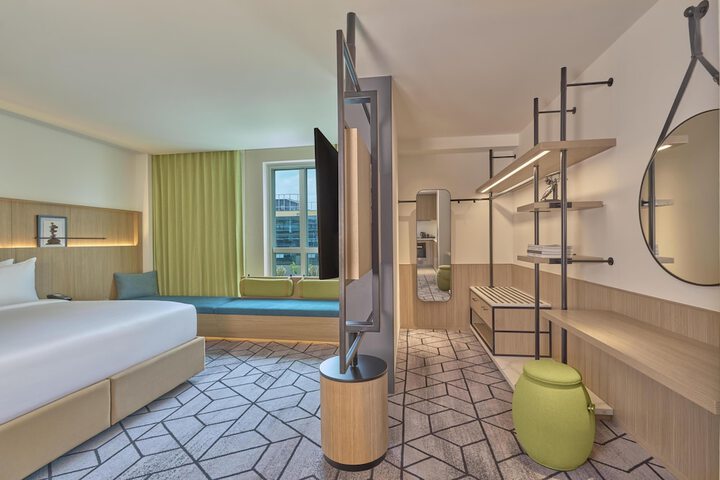 Room 6 of 41