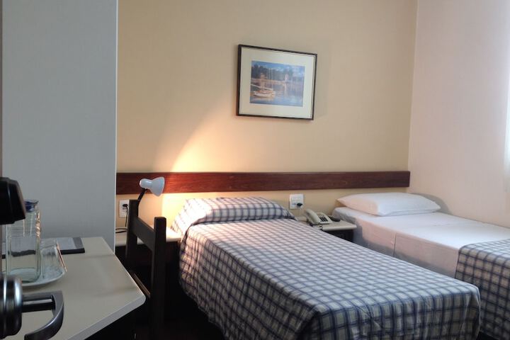 Room 17 of 72