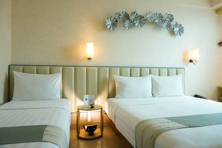 Room 2 of 26