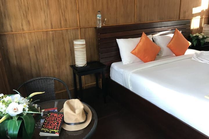 Room 13 of 51