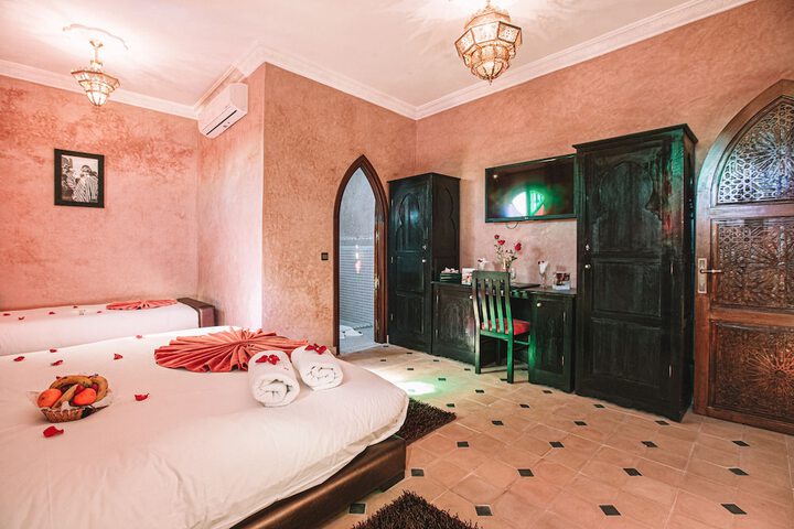 Room 13 of 63