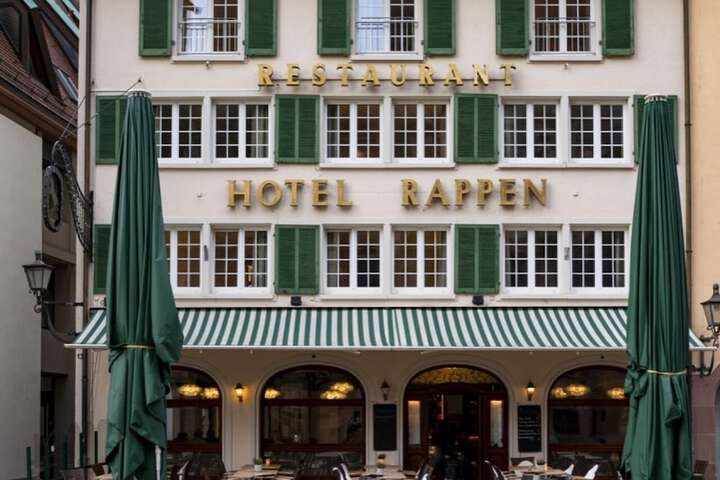 Hotel 33 of 35