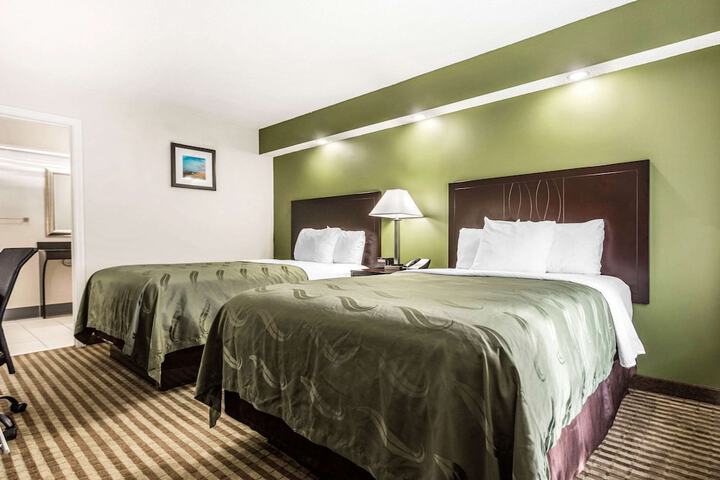 Double Accessible King Size Bed (5 of 11)
