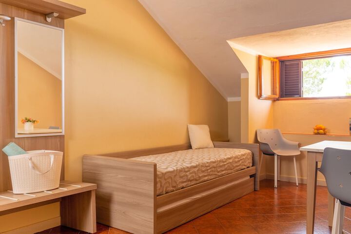 Room 45 of 123