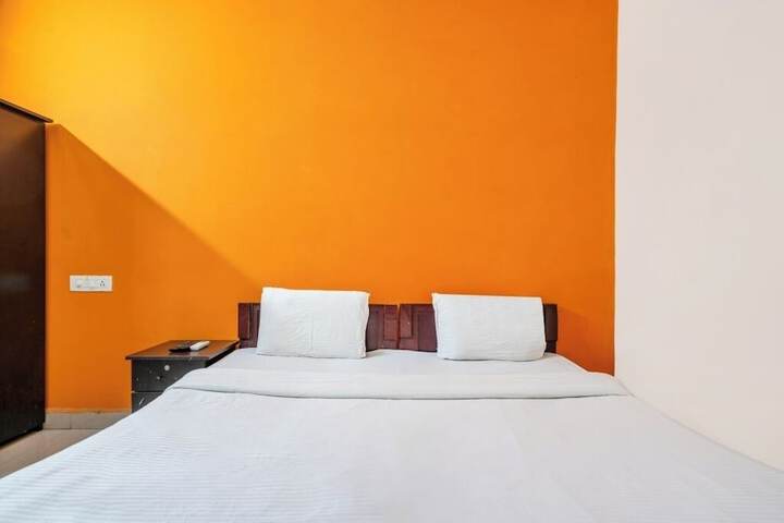 Room 9 of 23