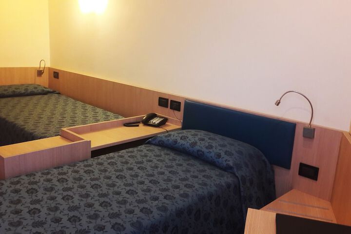Room 7 of 78