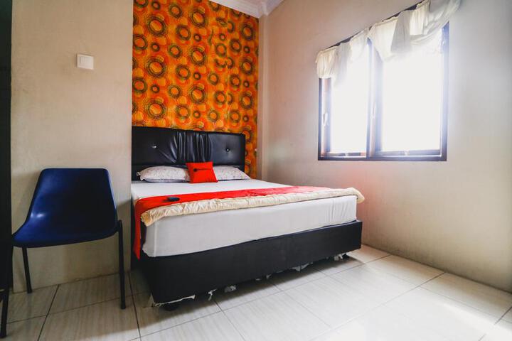 RedDoorz Near Jalan Gatot Subroto Medan