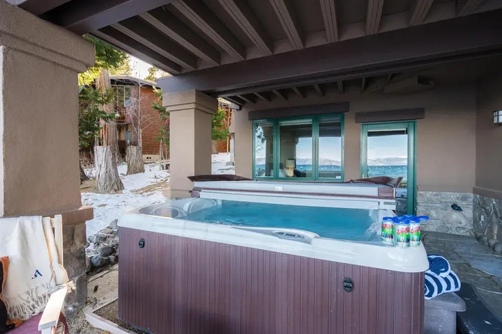 Pool 12 of 20