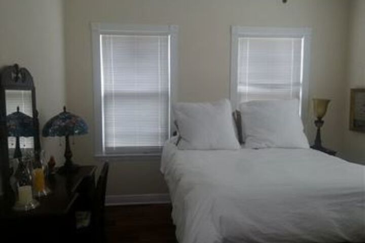Room 70 of 165