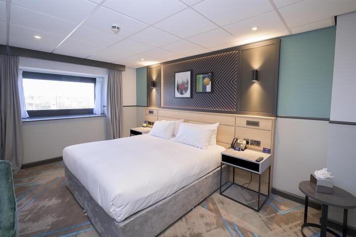 Room 37 of 124