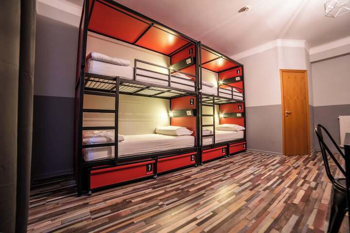 Room 40 of 82