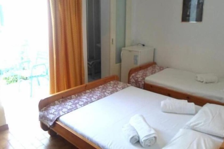 Room 5 of 36