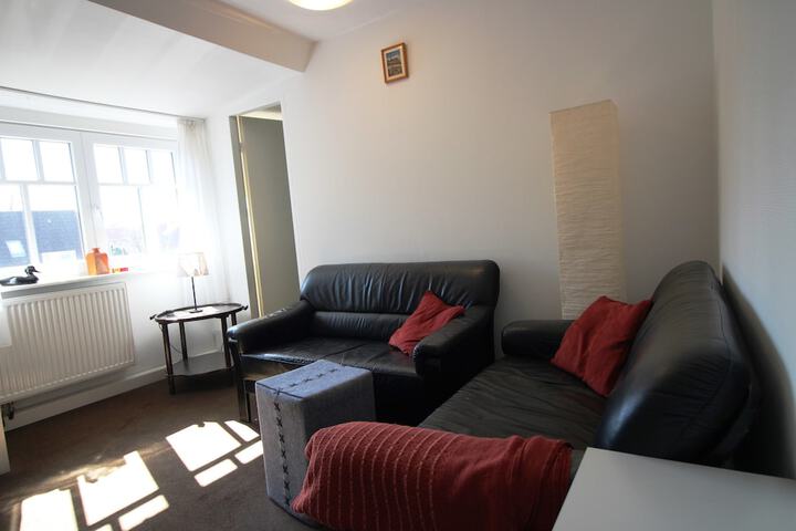 Room 16 of 32