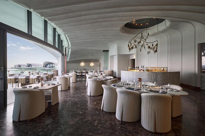 Dining 95 of 162