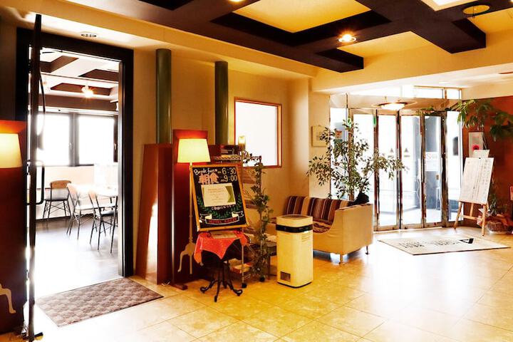 Hotel Lobby