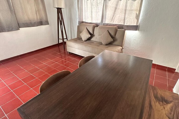 Room 17 of 26