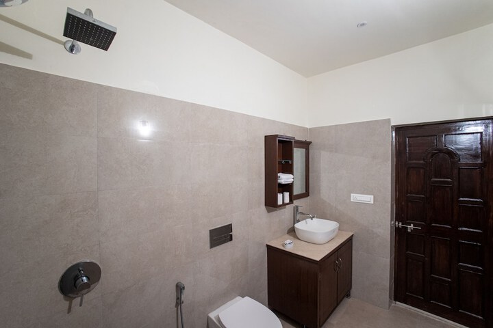 Room 25 of 48