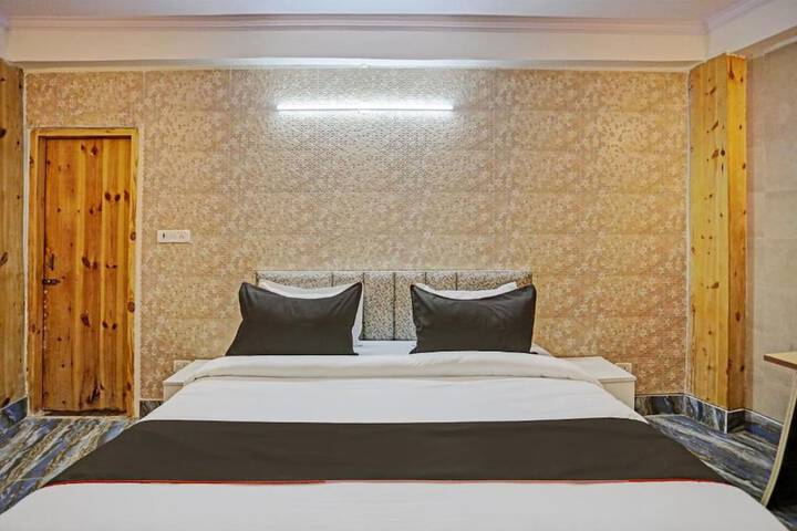 Room 12 of 15